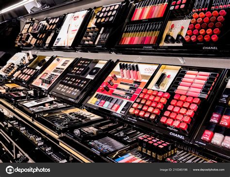 Chanel makeup stockists UK